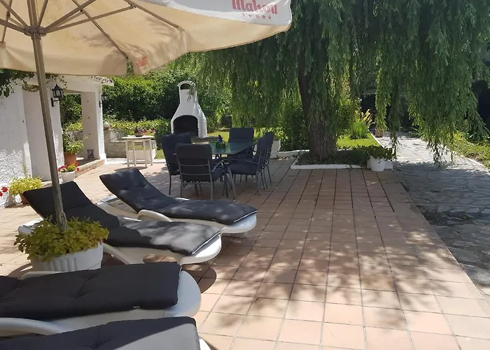 En Naval, Torre San Rafael *